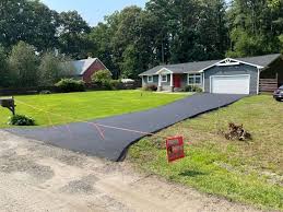 Best Driveway Grading and Leveling  in Teays Valley, WV